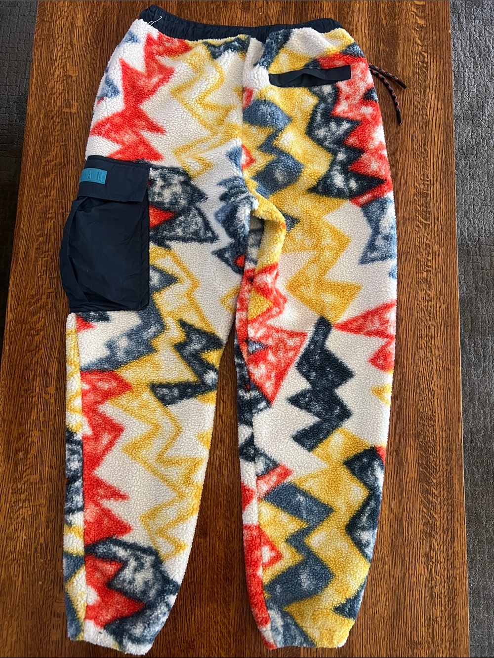 Nike Jordan Mountainside Multi Print Sherpa Fleece Men's Loose Fit Pants SZ S - Picture 2 of 16